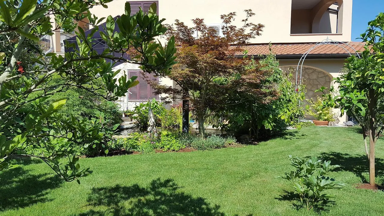 Apartments Ginkgo Banjole